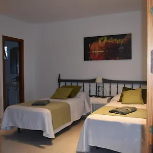 https://apartamentos-sabare.in-canary-islands.com