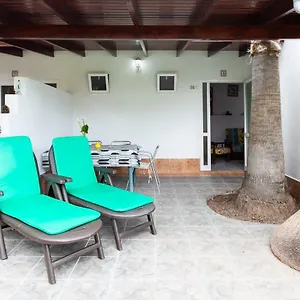 https://finca-la-gaviota-las-flores.in-canary-islands.com